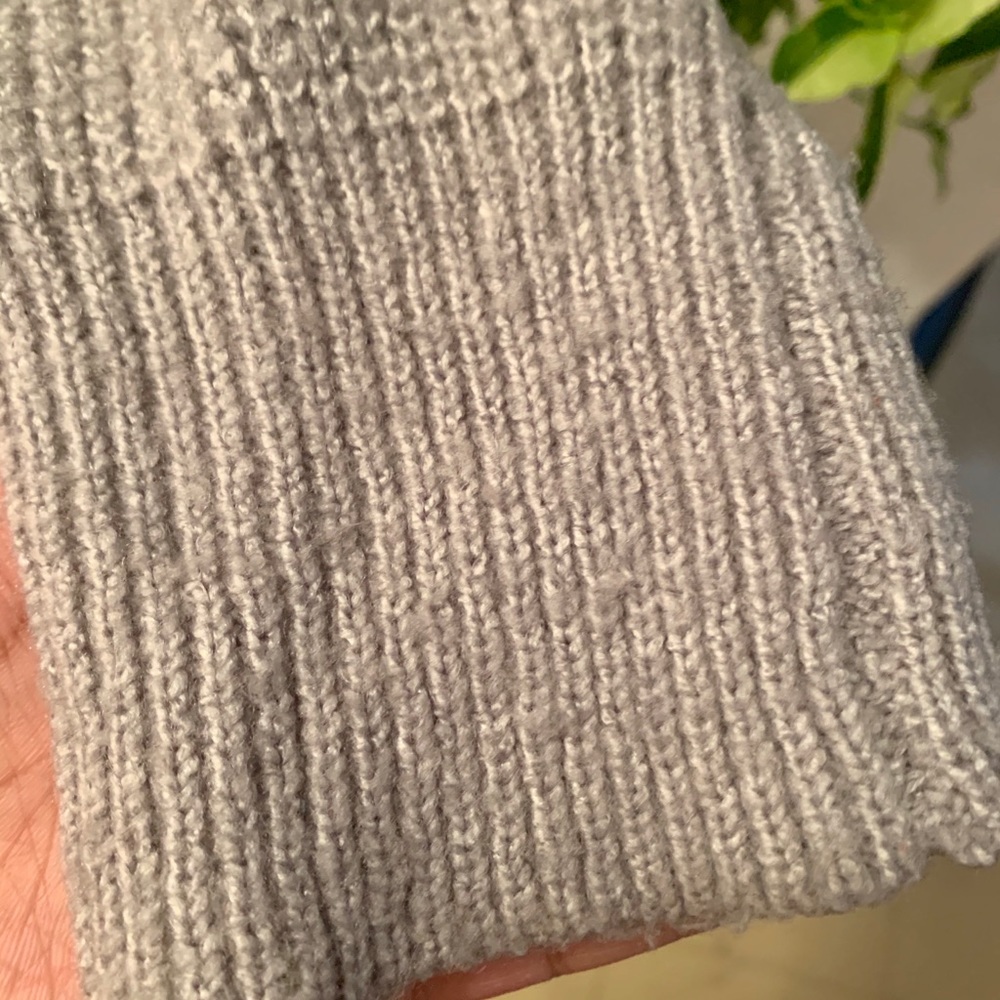 Dynamite Grey Sweater - Picture 8 of 14